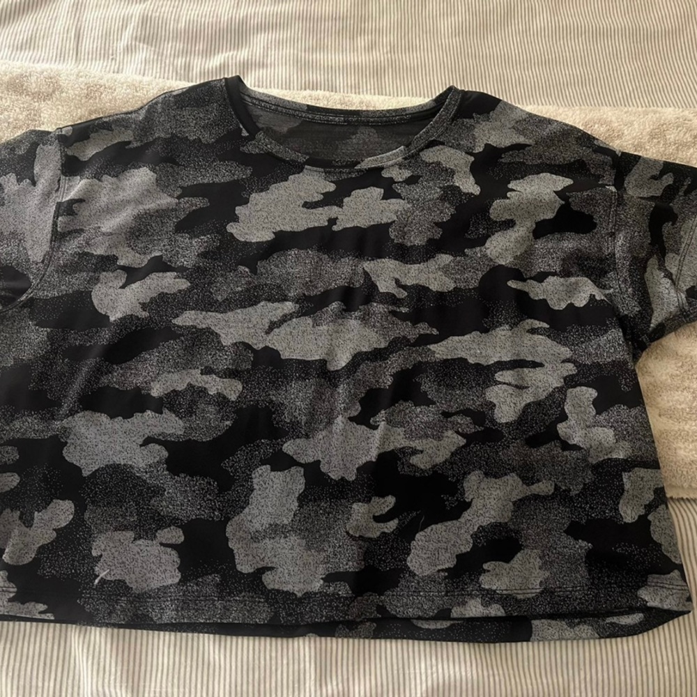 Lululemon Cates Crop Tee